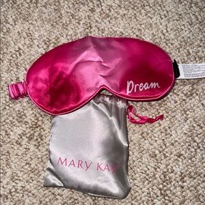 Mary Kay Fuchsia Sleep Mask with Silver Pouch